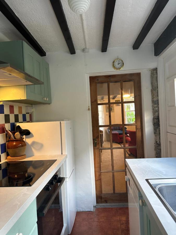 Nutshell Cottage Seaton  Esterno foto