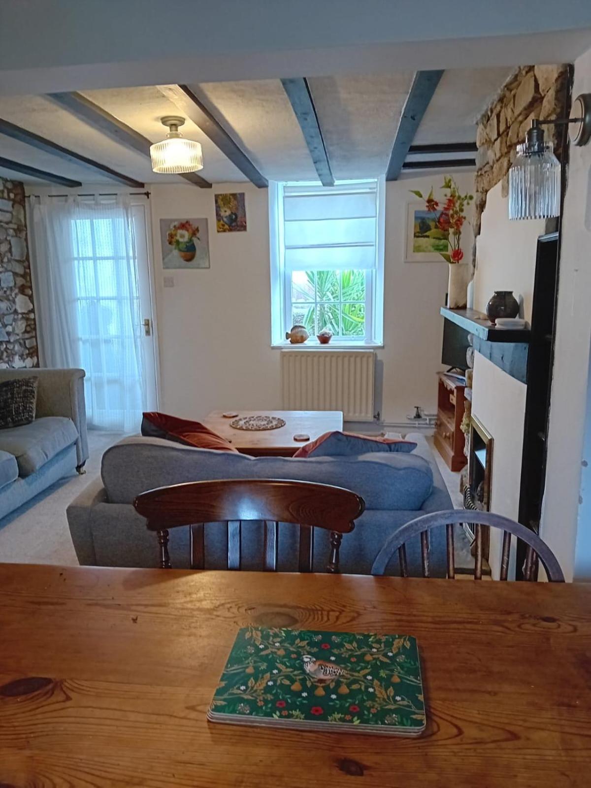 Nutshell Cottage Seaton  Esterno foto