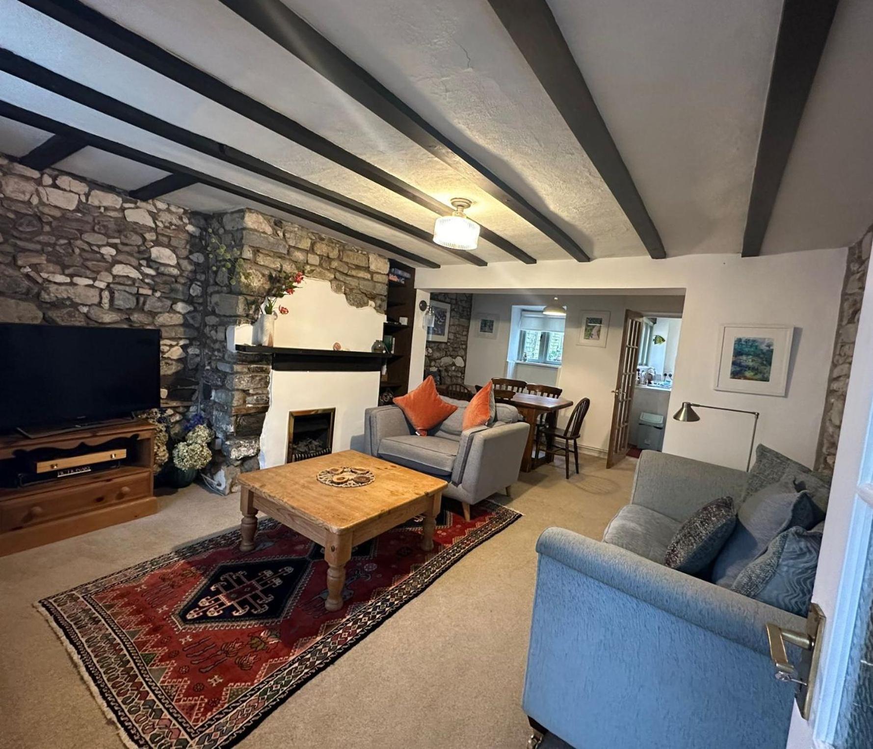 Nutshell Cottage Seaton  Esterno foto